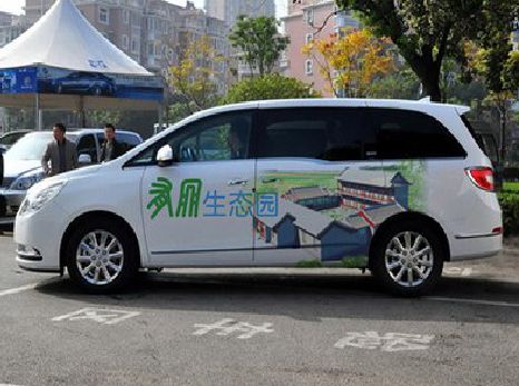 三穗户外车贴喷绘如何保持效果?